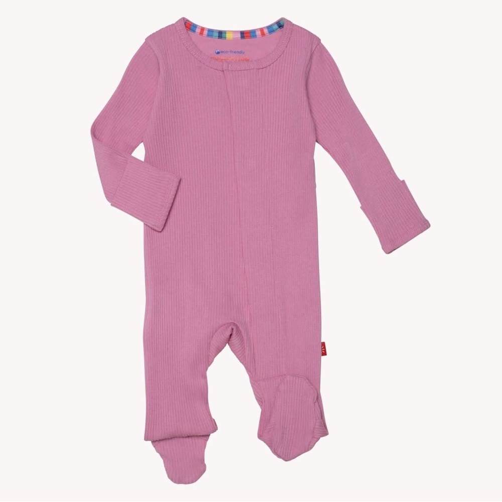 NWT 🧲 Magnetic Me 6-9 months sleeper